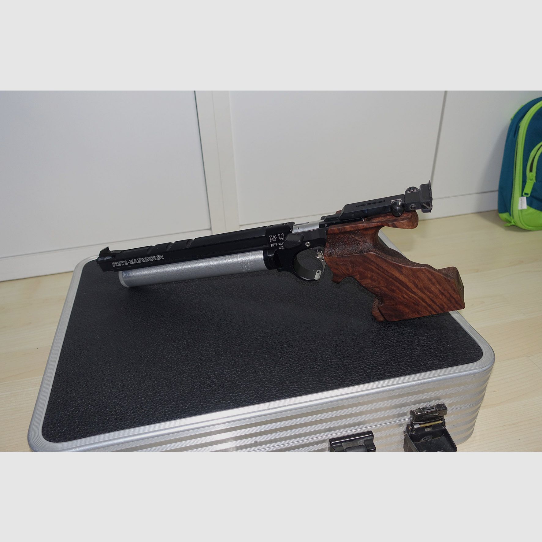 Steyr LP10 pistola de competición de aire comprimido / agarre izquierdo o derecho