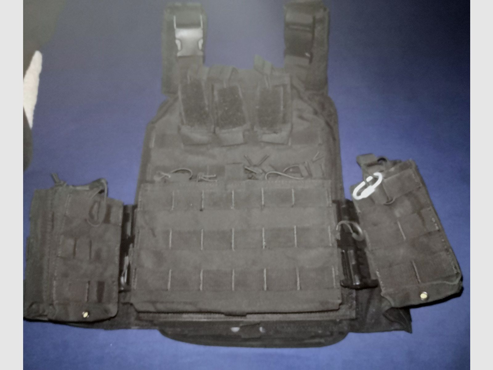 Gilet tactique Katlock noir avec poches supplémentaires