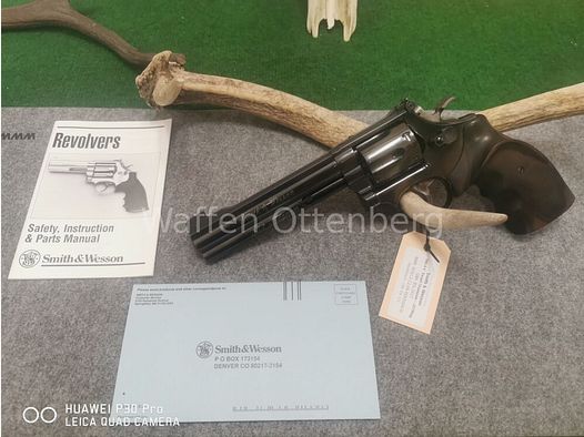 Smith & Wesson 586-4 Target Champion