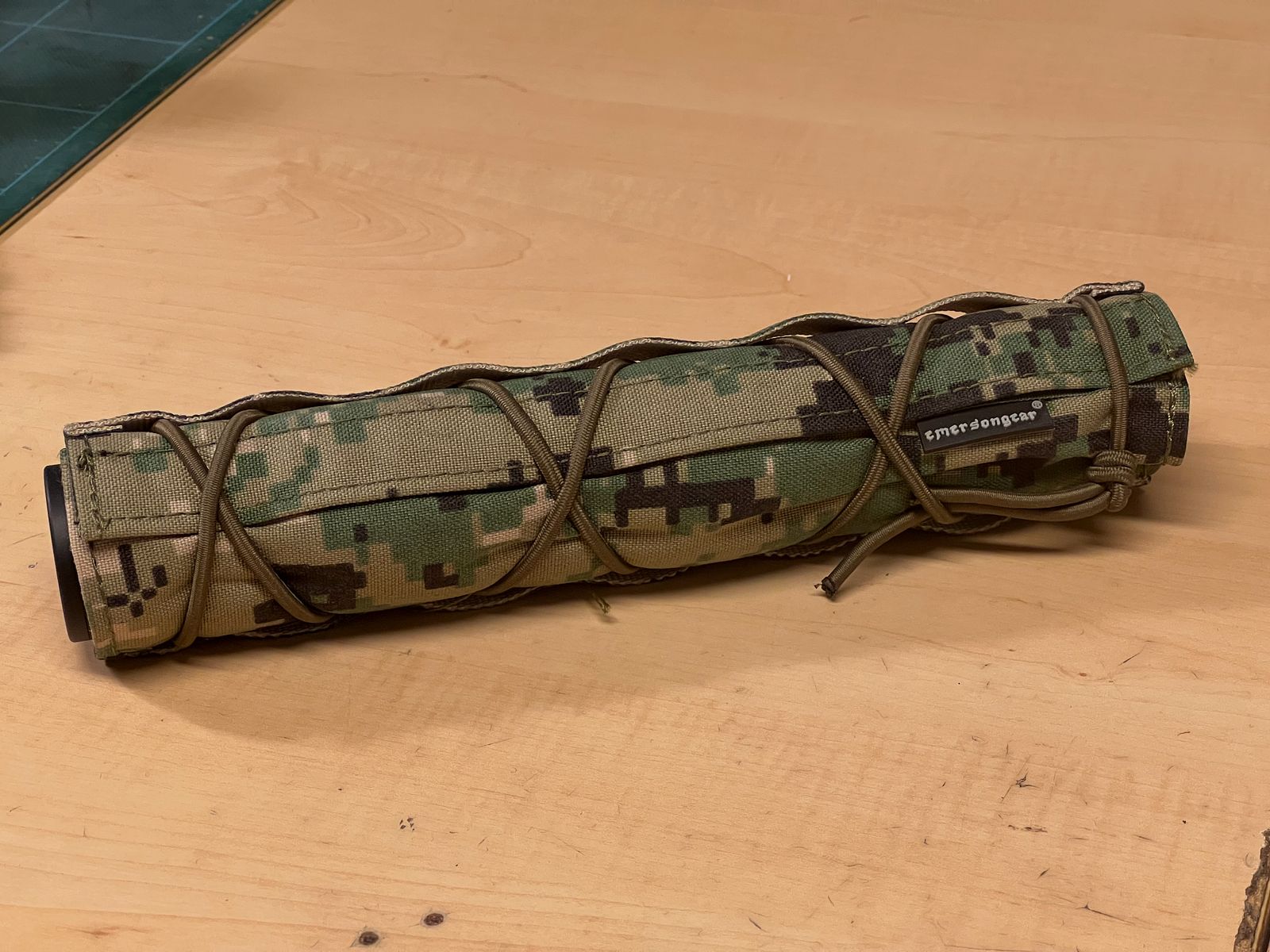 Couverture de silencieux en AOR 2 de Emersongear