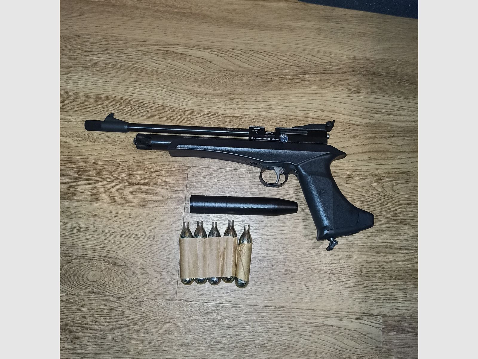 Diana Chaser Rifle Set 4.5mm with a lot of accessories.