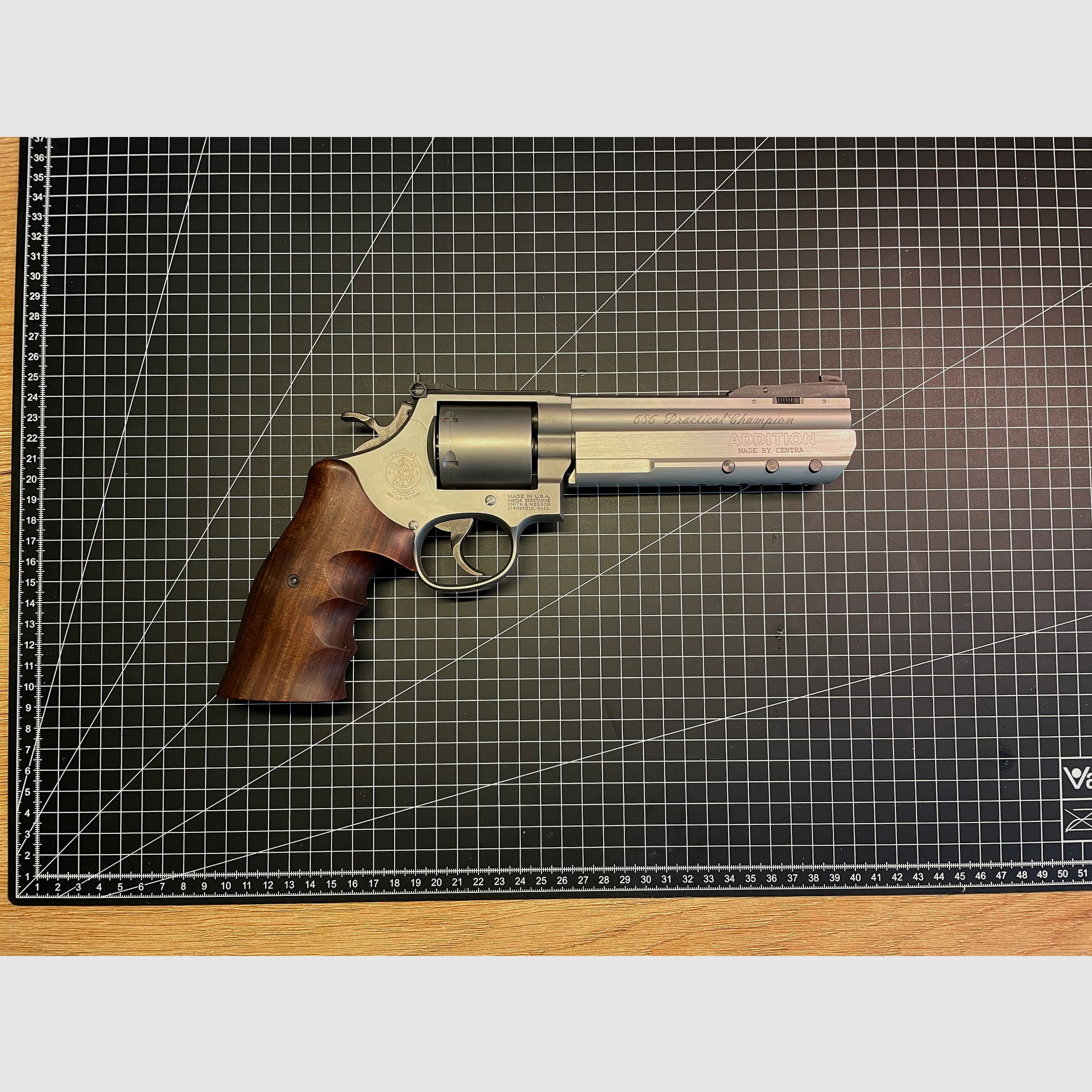 Smith & Wesson 686 Practical Champion