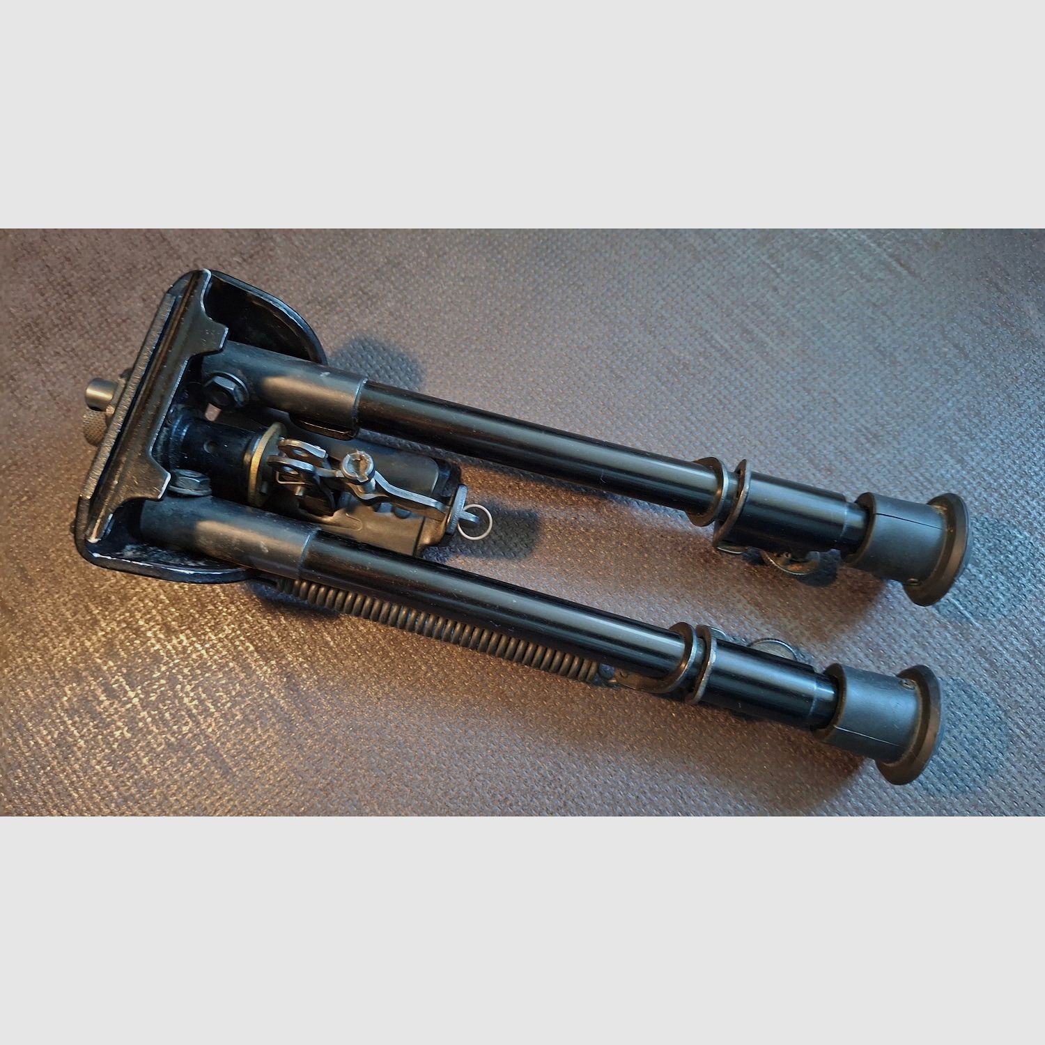 Bipod Harris S-L z funkcją przechyłu, zdjęcie 2 z 3