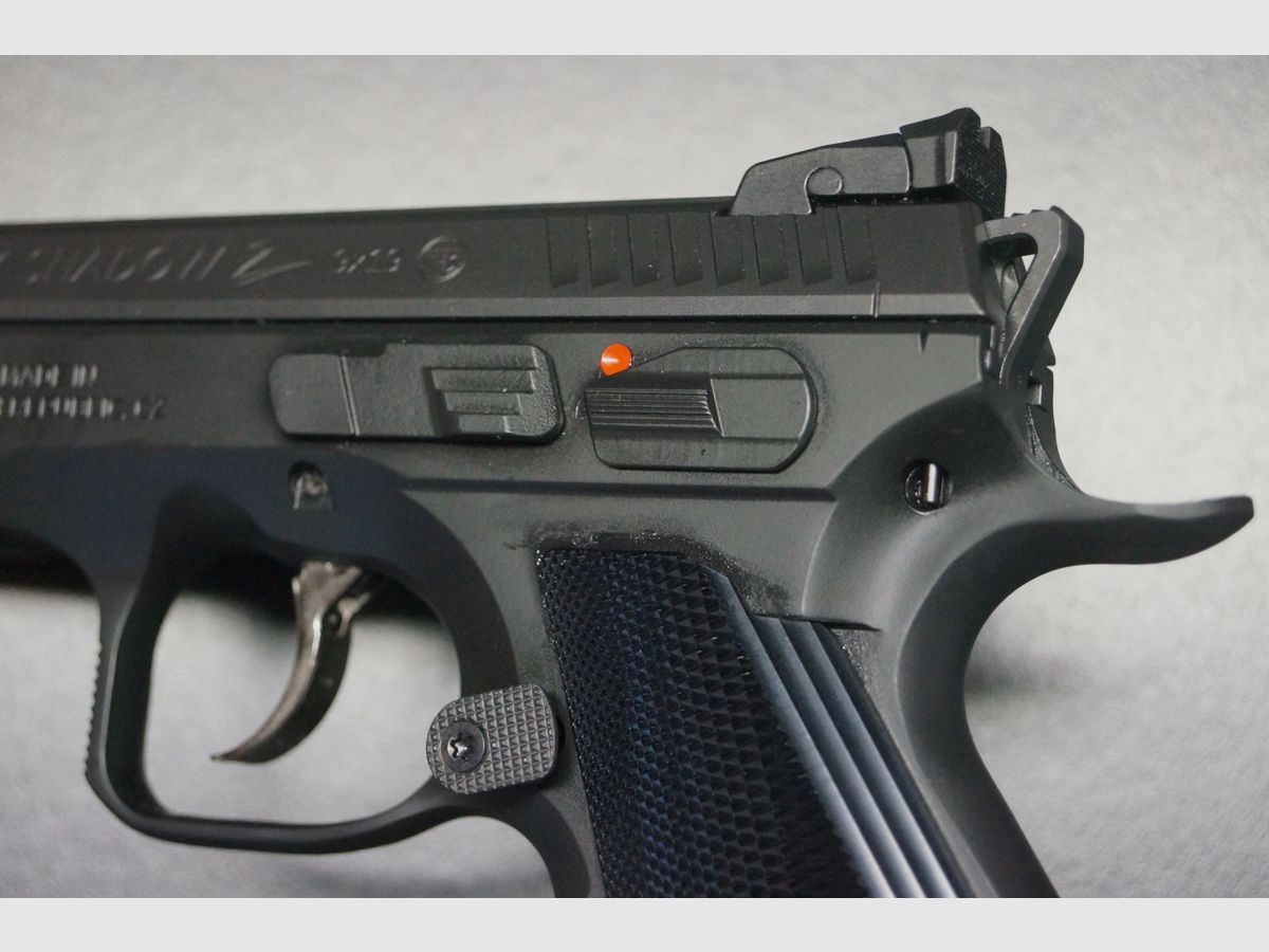 CZ Shadow 2 Black mit Magwell, Bild 8 von 9