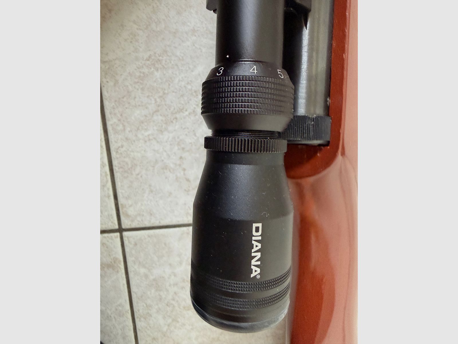 Carabine à air comprimé Perfecta Mod.32 avec lunette Diana + 1700 coups