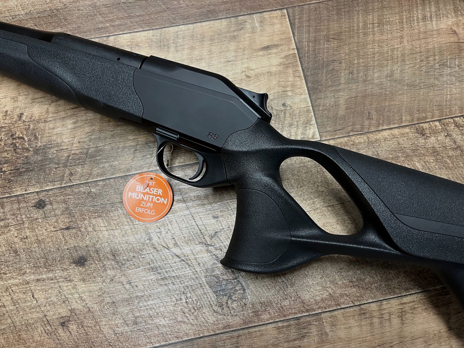 Blaser R8 Ultimate Sonderfarbe SCHWARZ mit Logo R8 schwarz .270win - Sofort Lieferbar, Bild 1 von 9