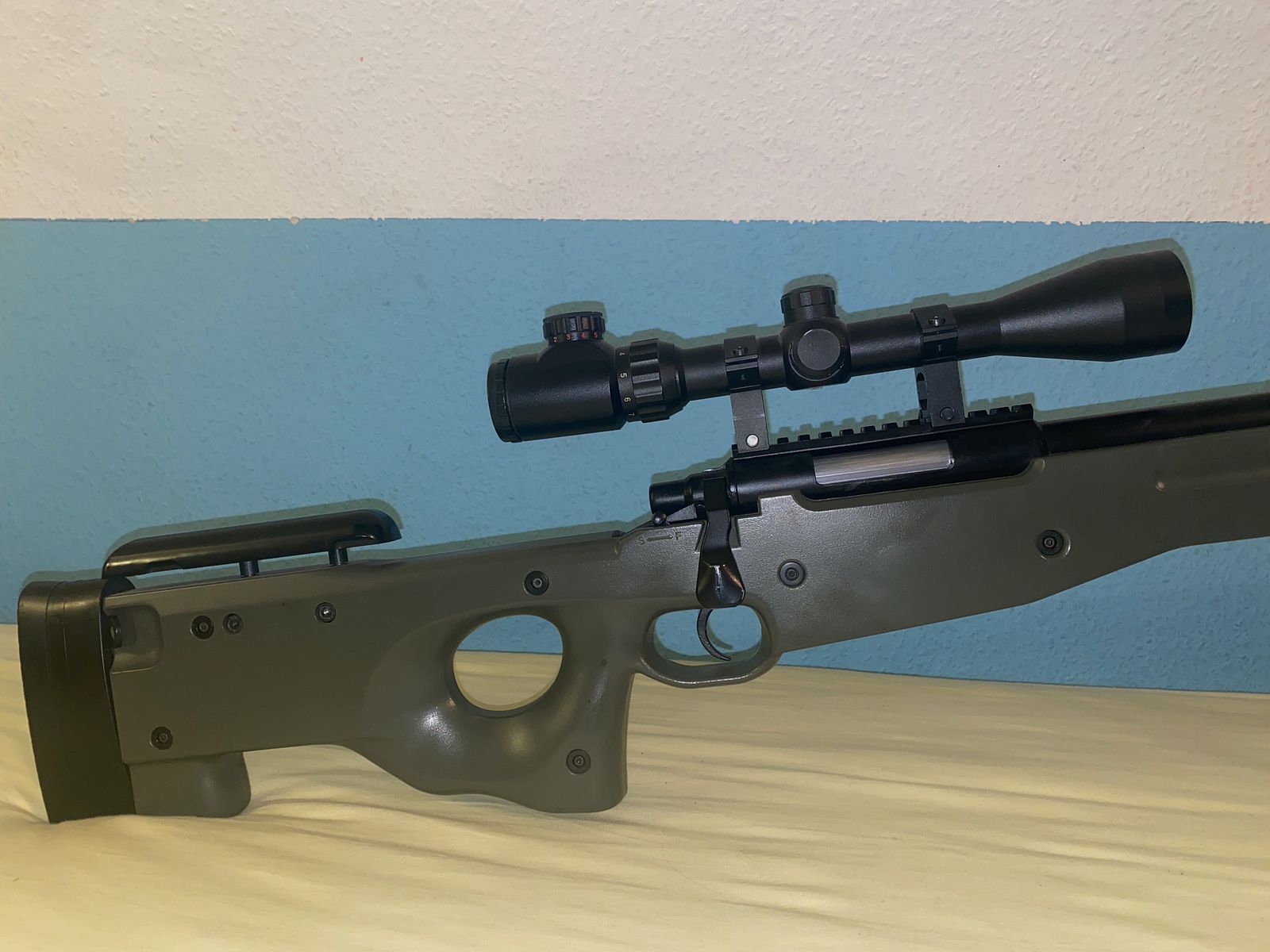 Airsoft / Softair francotirador (L96) con mucho accesorio