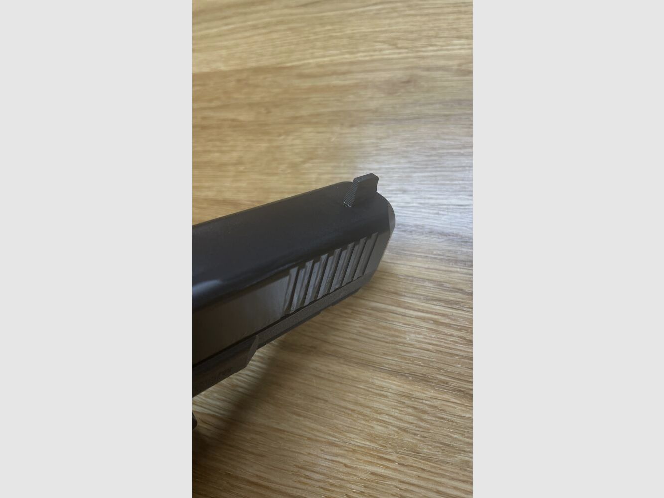 Glock 17 Gen5 MOS mit Aimpoint ACRO P-2 + AMERIGLO SD Sights inkl. Aimpoint Adapter Platte für Aimpoint, alles montiert! Nachtsichtstufen