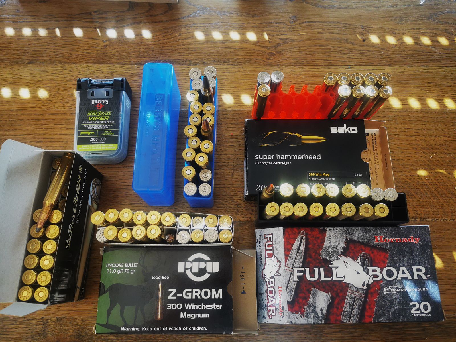 300 Win. Mag. 65 Schuss gemischte Munition 
