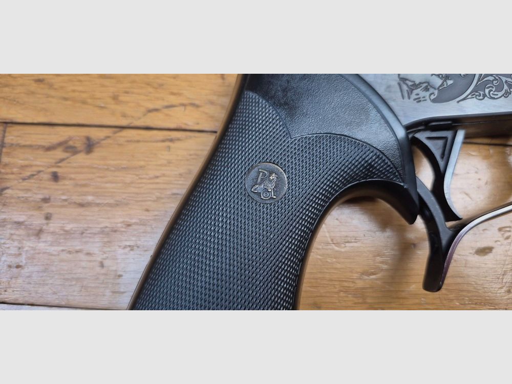 Sehr spielerische Pistole Thompson Center – Modell Contender – Lauf 10 Zoll – Kaliber 30-30 oder 30WCF – Waffe von Rochester aus Anfang 1979 – Sehr schönes Holz – Sehr gut angepasster Pachmayr-Griff – Wunderschöner oktagonaler Lauf – Exzellente Mechanik und Abzug – Schöne Trainings- und Präzisionswaffe – TBE/TBE+, Bild 4 von 30