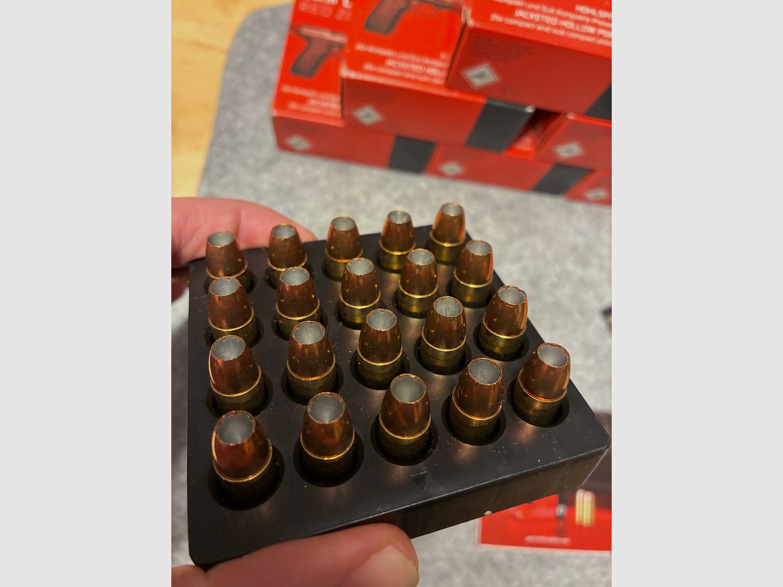 Geco 9mm Luger Red Zone 8,0 g Holhlspitz 124 gr jackated hollow point Fangschuss 124