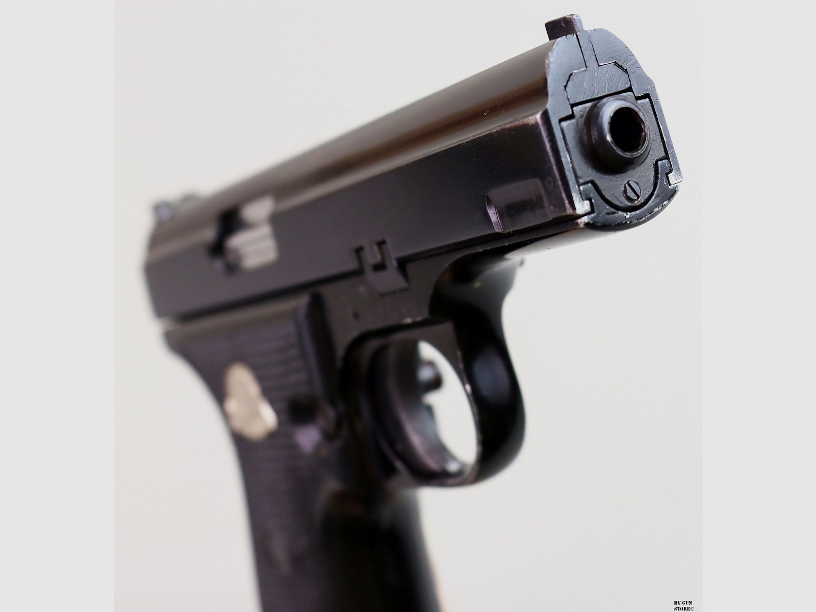 Pistola American Weapons Corporation (F.lli Serena) mod. Wild Cat cal. 22 L.R. matr. 26, imagen 8 de 12