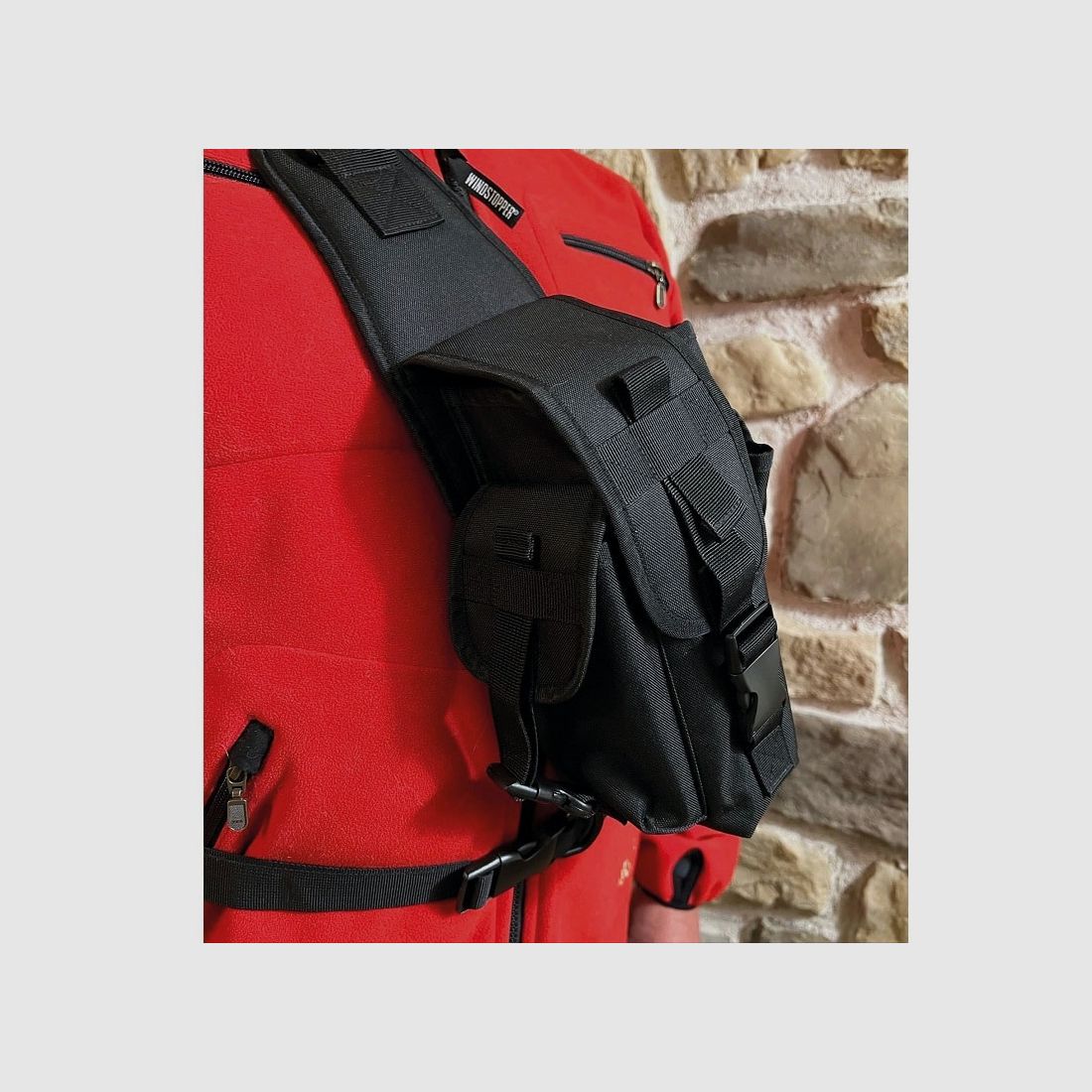 Dualoptik Brusttasche