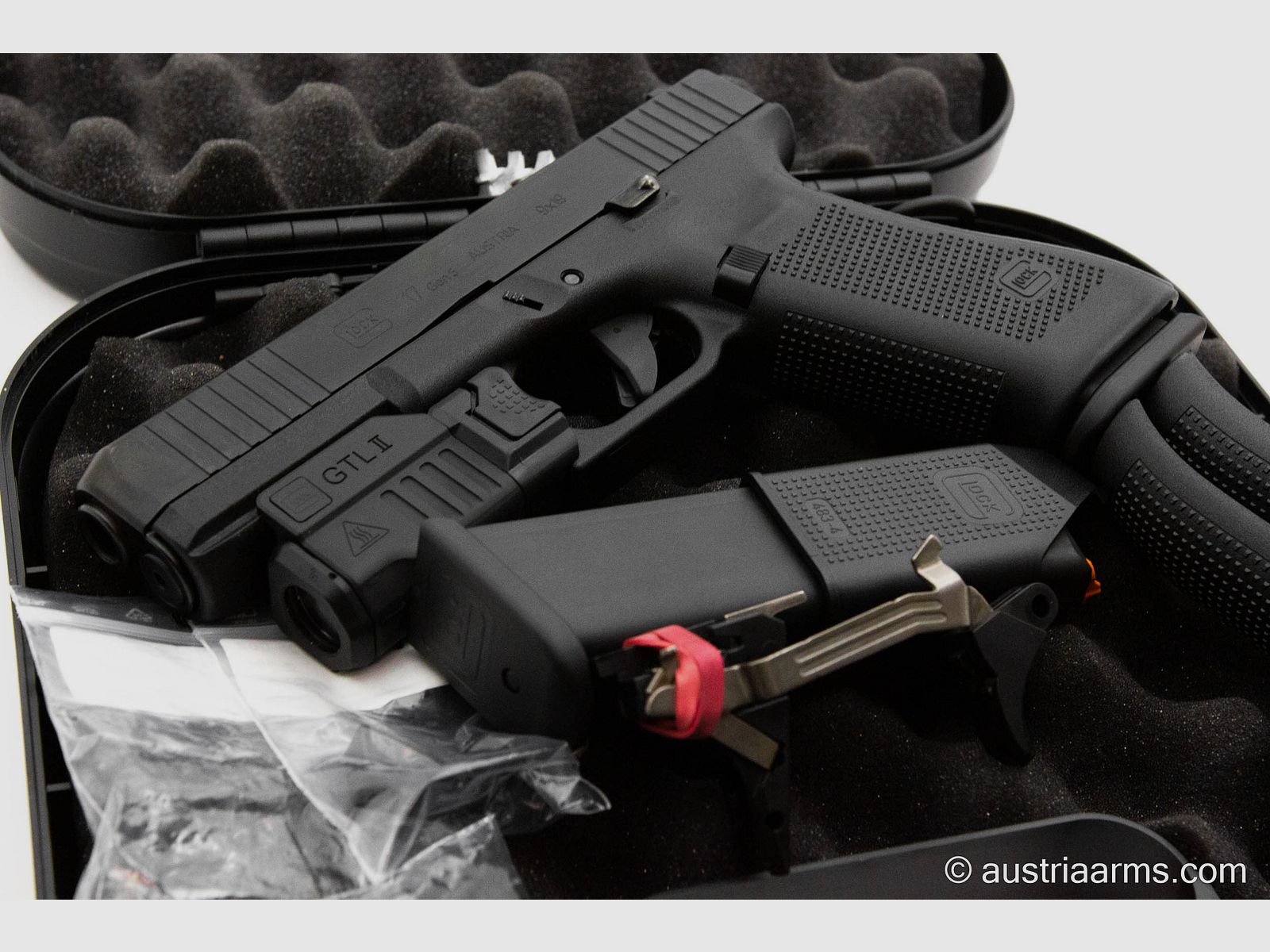 Glock 17 Generation 5 mit Glock GTL II, neuwertige Gebrauchtwaffe, 9 x 19 mm, Bild 4 von 4