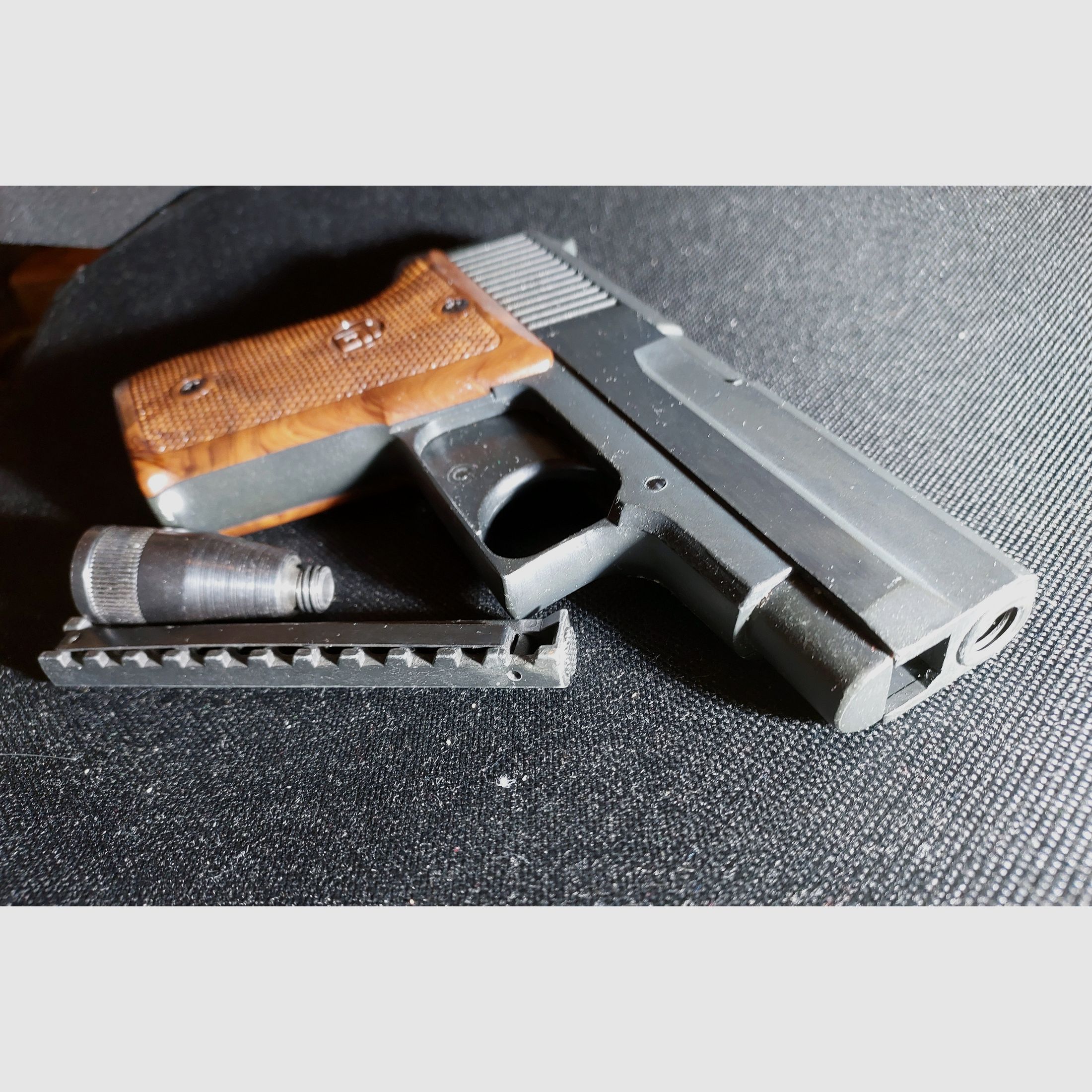 Röhm RG300 (RG 300) schreckschusspistool kal. 6mm Flobert (PTB 327)