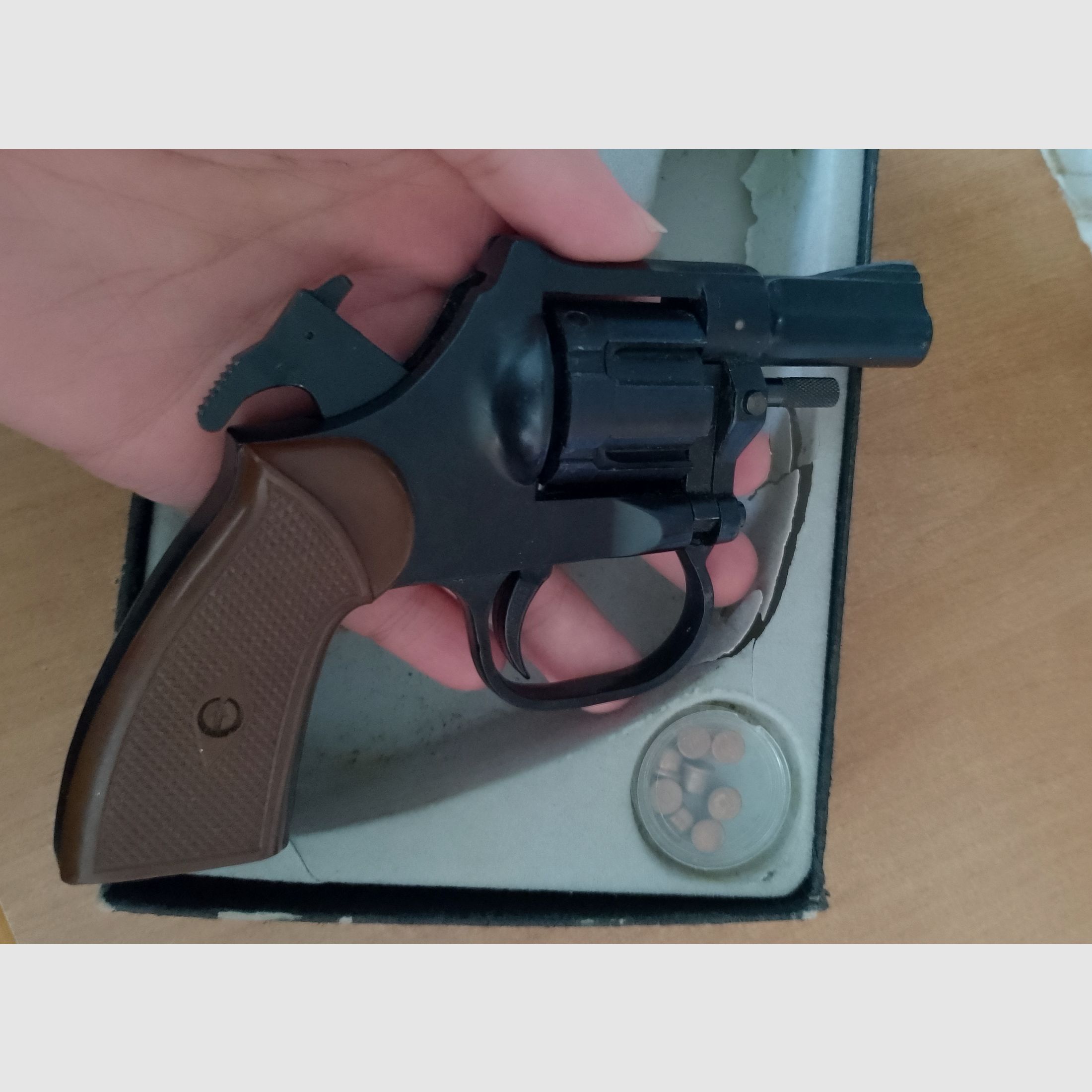 Cuno Melcher ME 86 w kal. 6 mm Knall z kielichem wystrzałowym!