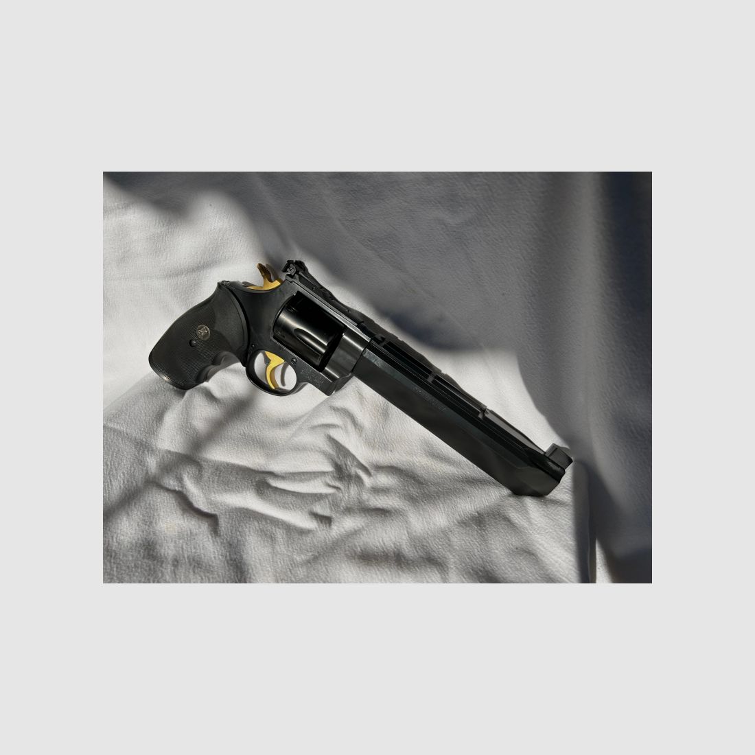 S&W Performance Stealth Hunter 44 Magnum