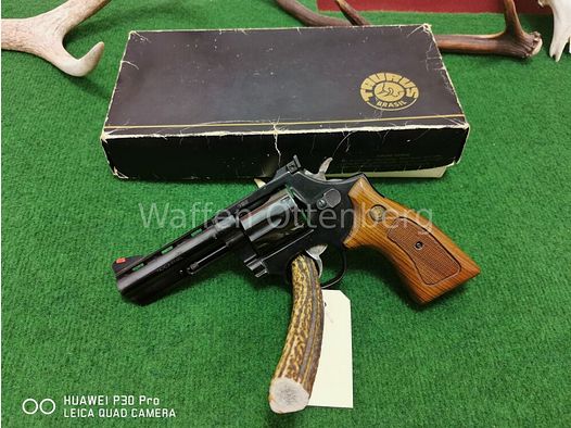 Taurus M 689