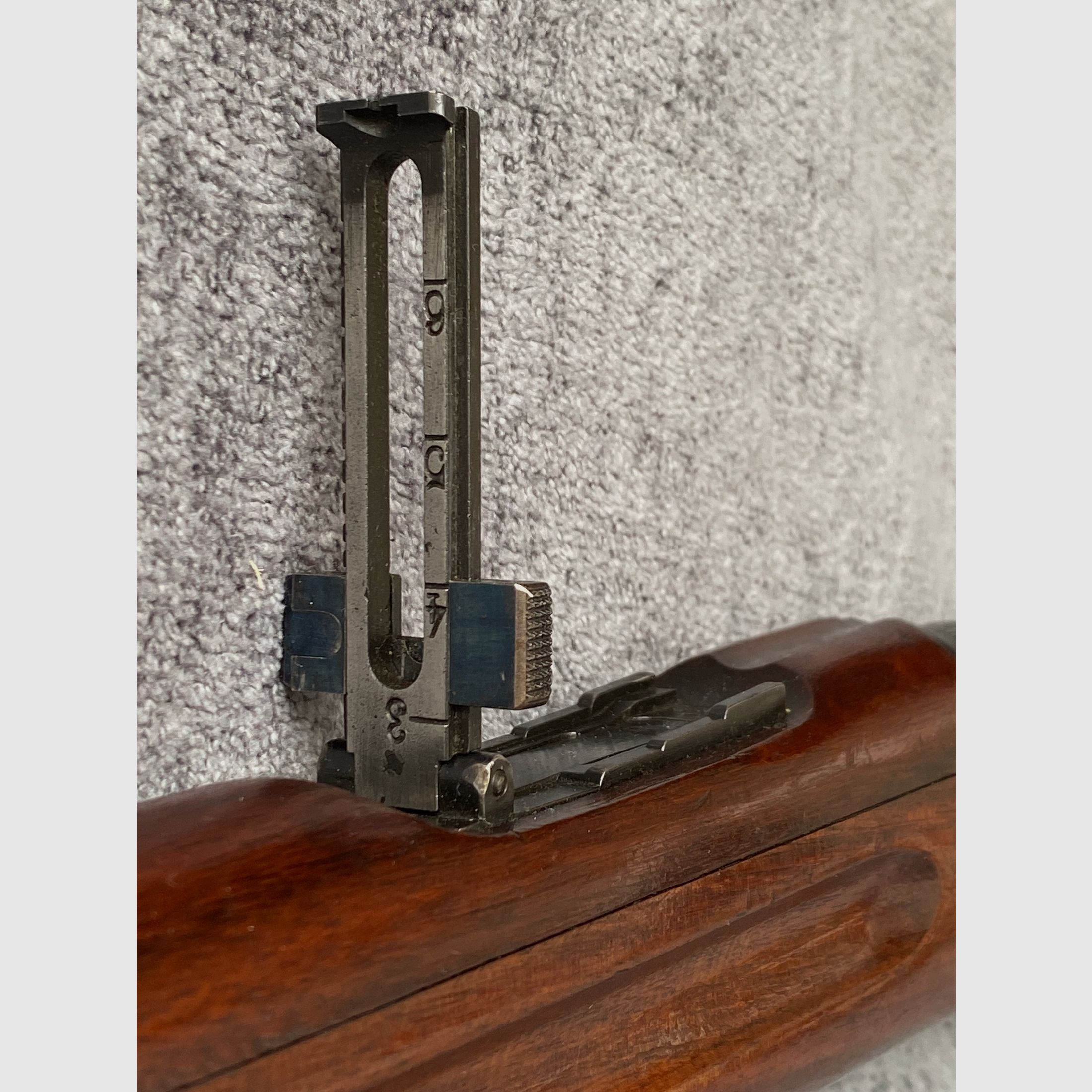 Carl Gustaf de 1910. Numéro identique.