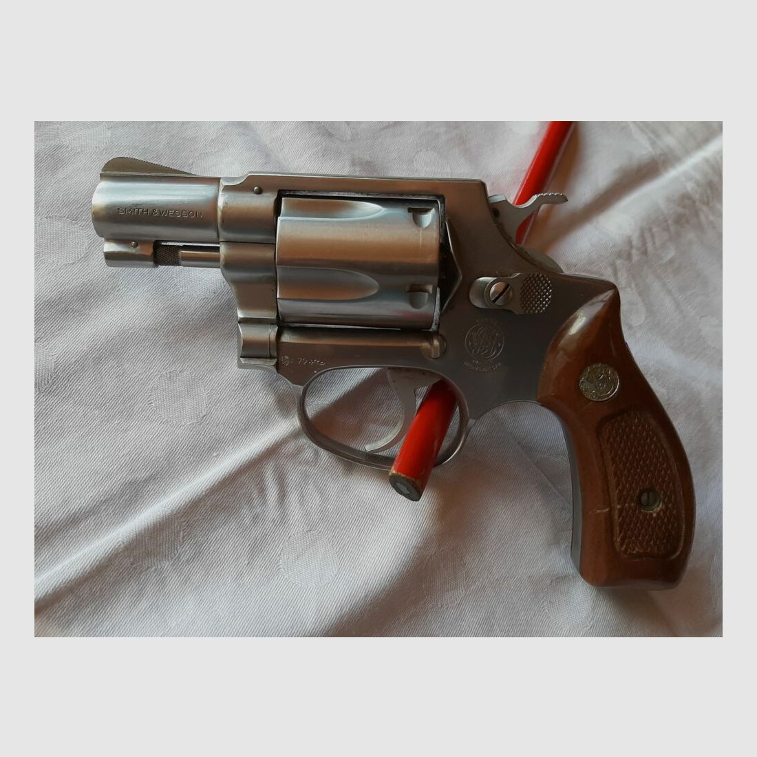 Smith & Wesson 60