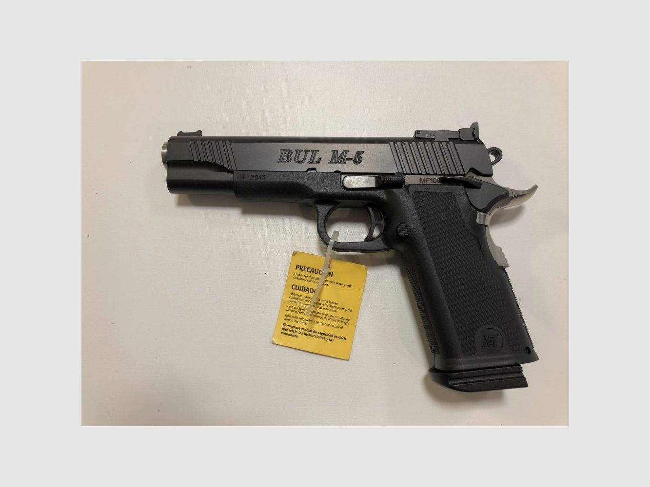 Bul M5 Regierungsmodell .45 ACP, Bild 3 von 3