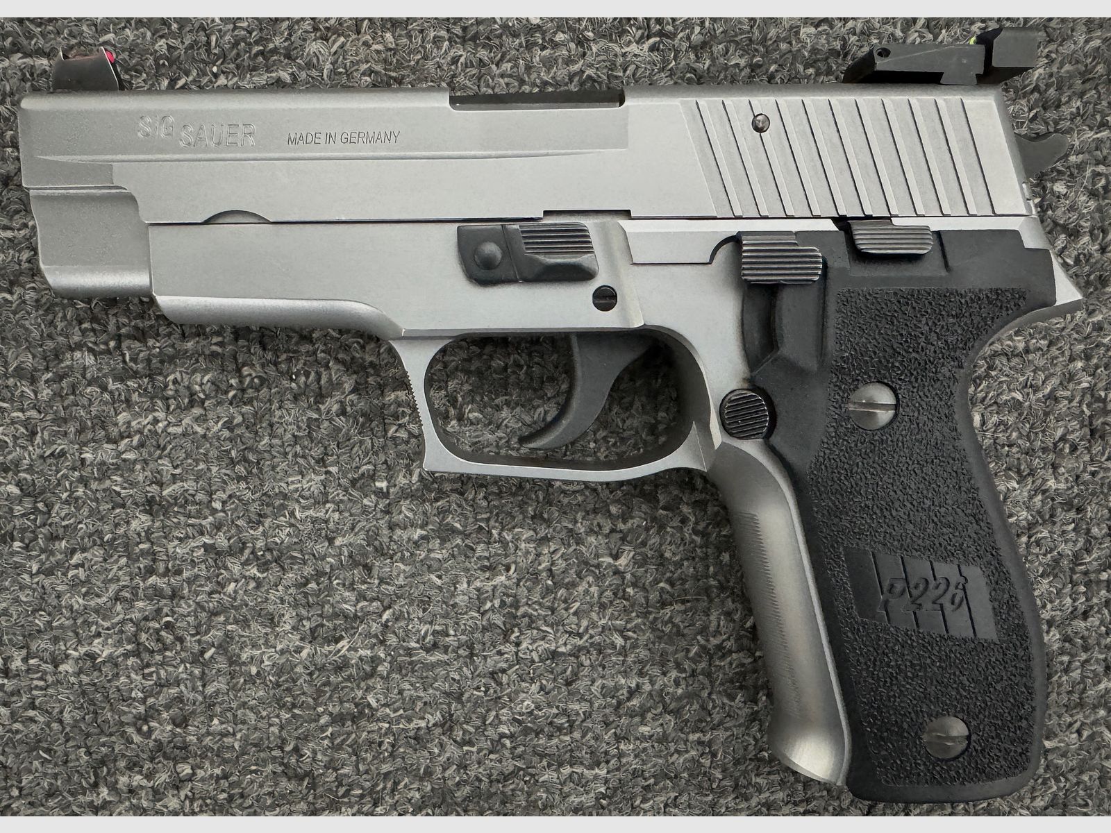 SIG Sauer P226 RVS 9mm