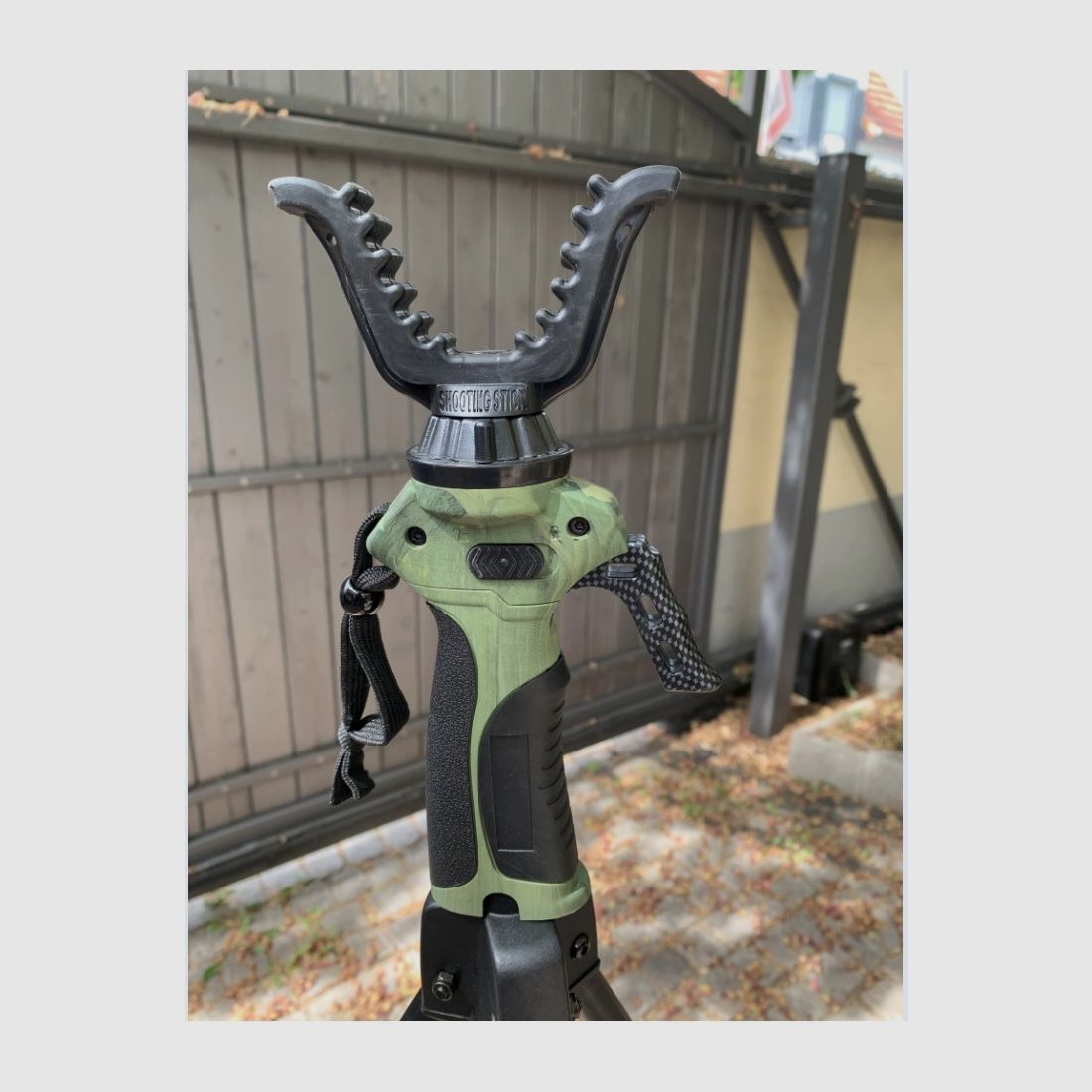 Hunting shooting target stick tripod. Like new!