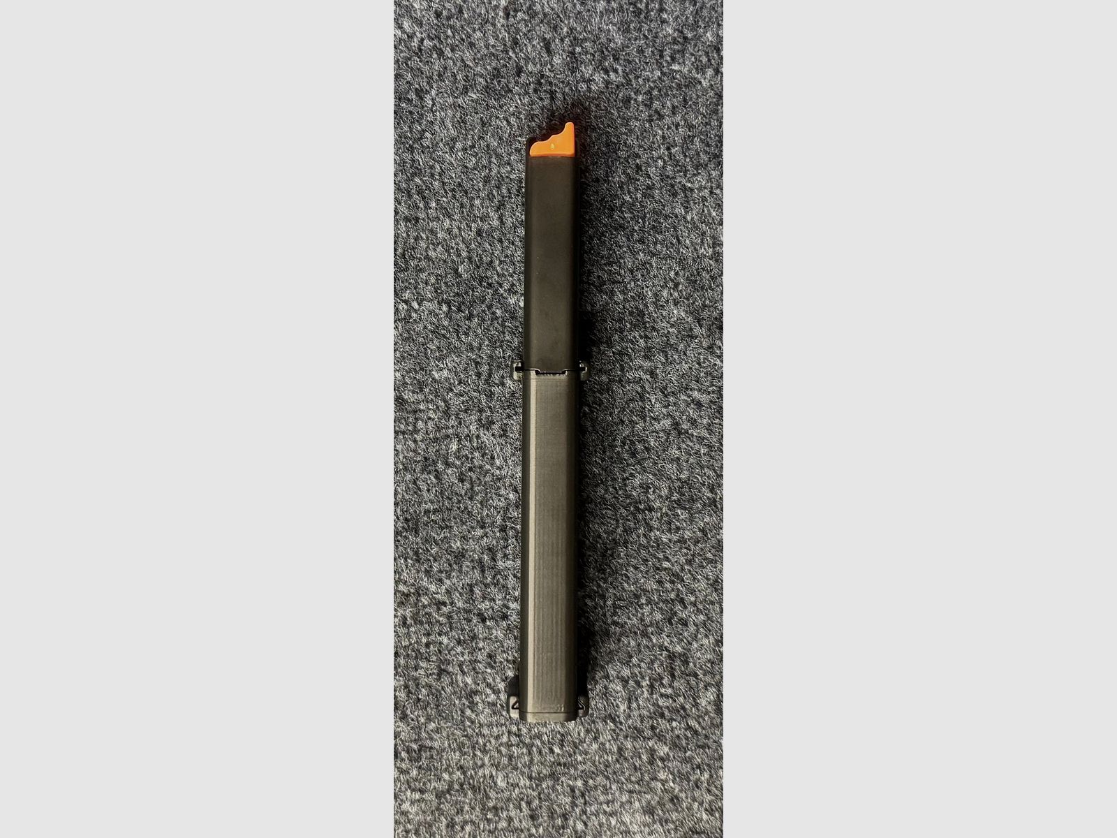 Extensión de agarre AR9 Tipo COLT SMG Magazine Duramag - Hera Oberland Arms