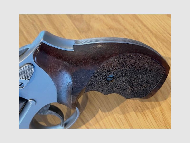 Smith & Wesson 686 Security Special 3" Kaliber .357 Magnum Revolver  (eigendlich neu)