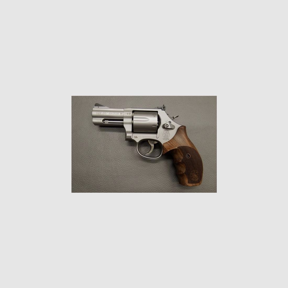 Smith & Wesson 686 Security Special 3" caliber .357 Magnum revolver