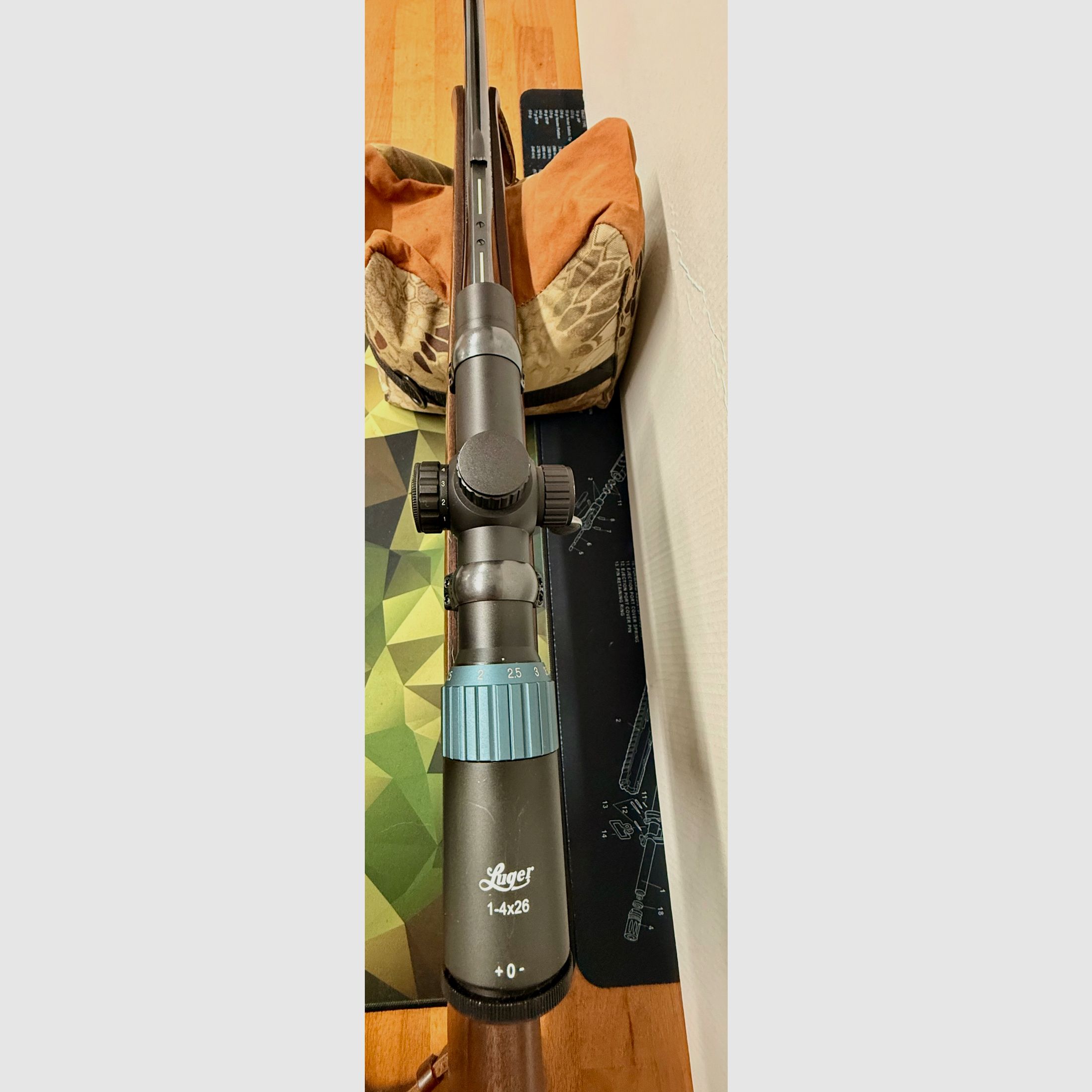 Browning Acera straight-pull repeater 30-06 incl. Luger 1-4x26 stalking scope & sling, afbeelding 4 van 11