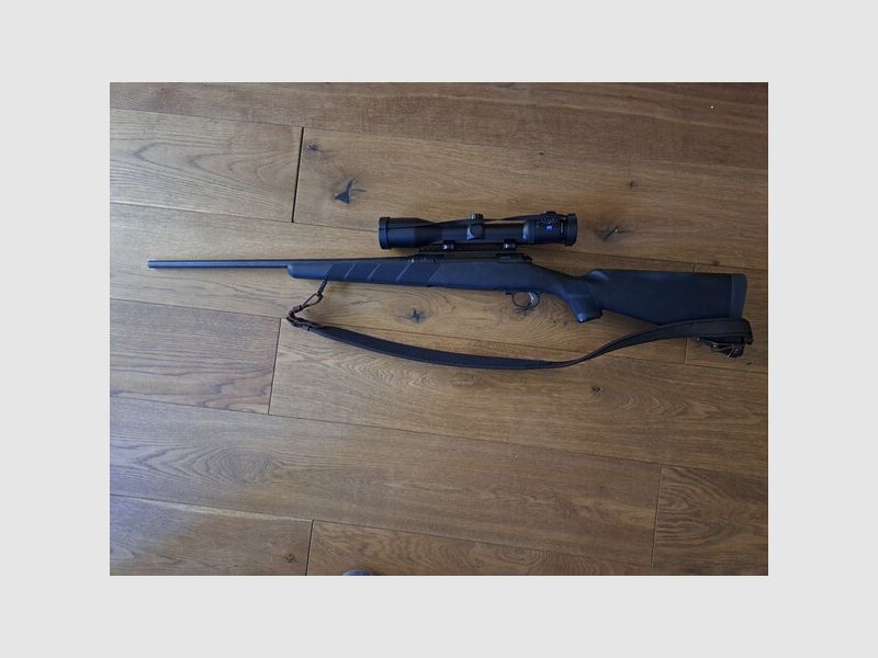 Savage Trophy Hunter .30-06 – mit unbenutztem Zeiss 3-12x50 Leuchtpunkt – OVP