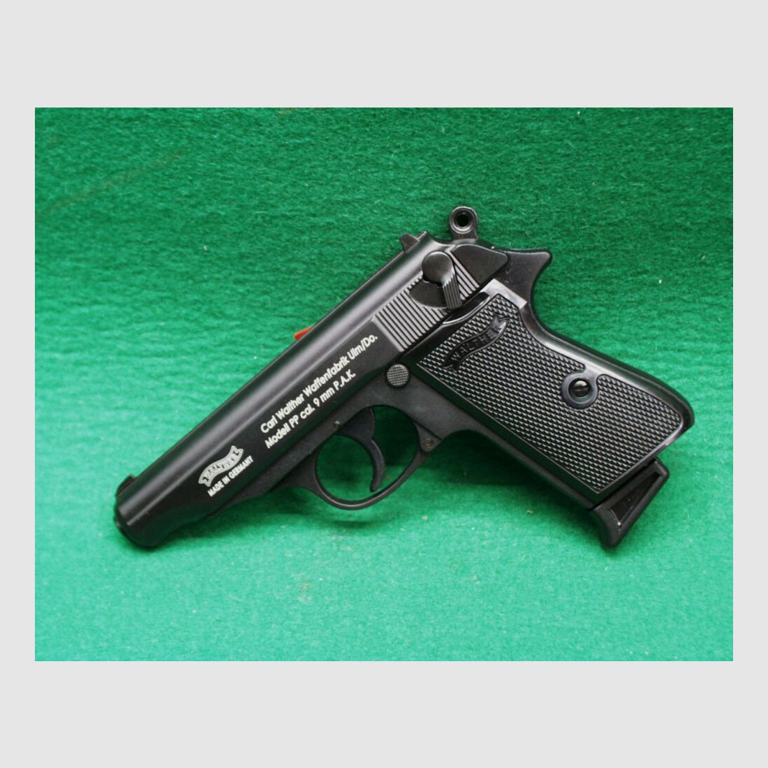 Walther	 PP schwarz 9mm P.A.K