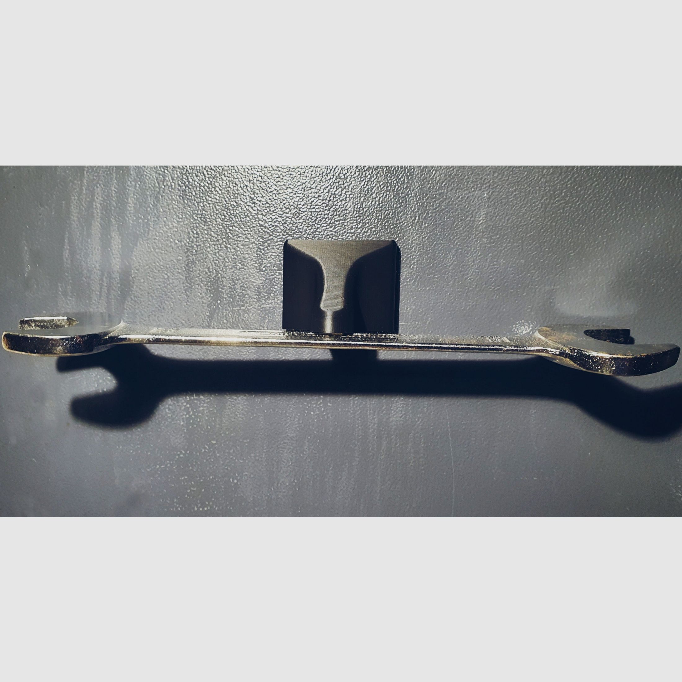 Multifunktionale Magnethalterung