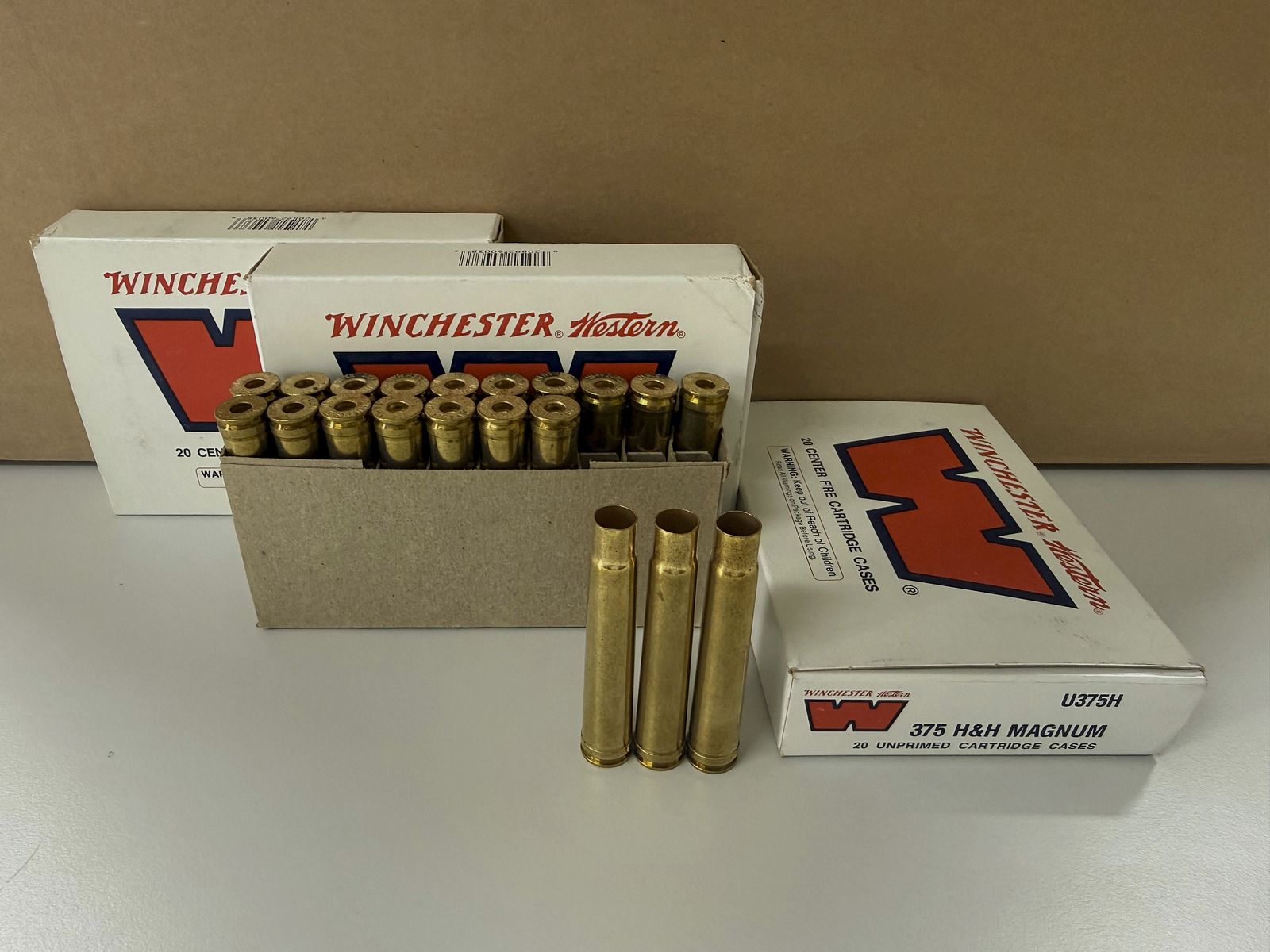 .375 H&H - 60 nieuwe cases uit een batch in de originele verpakking, afbeelding 1 van 2