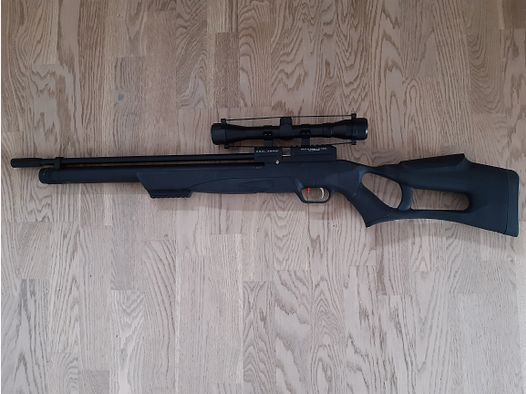 Kral Arms Puncher Nish S Kaliber 4,5 mm z tłumikiem, lunetą, futerałem na broń i zestawem eksportowym