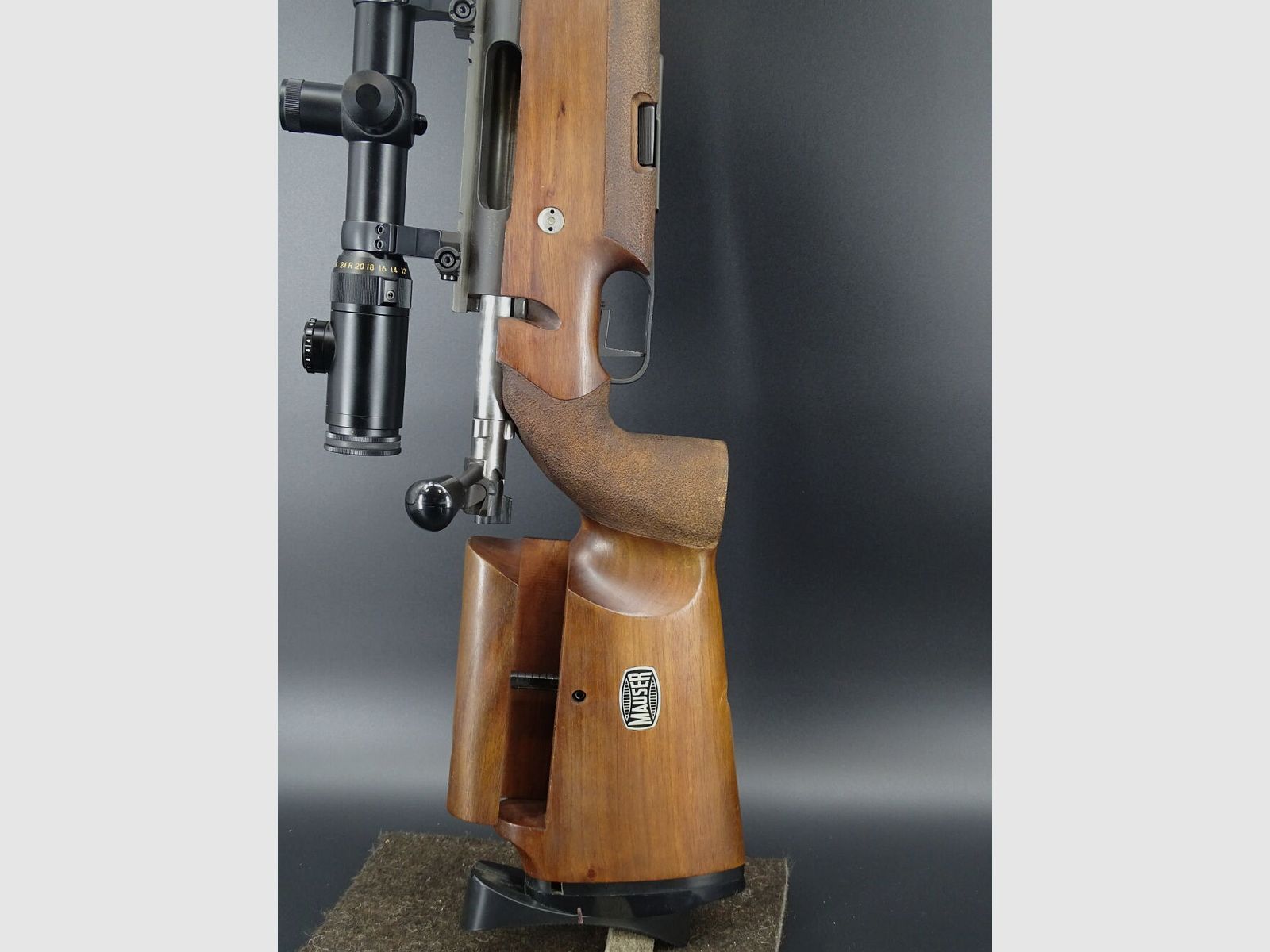 Mauser M 83 Sport calibre .308 Win Night Force 8-32x56 Versa Pod 83 Sport avec étui en cuir, image 10 sur 10