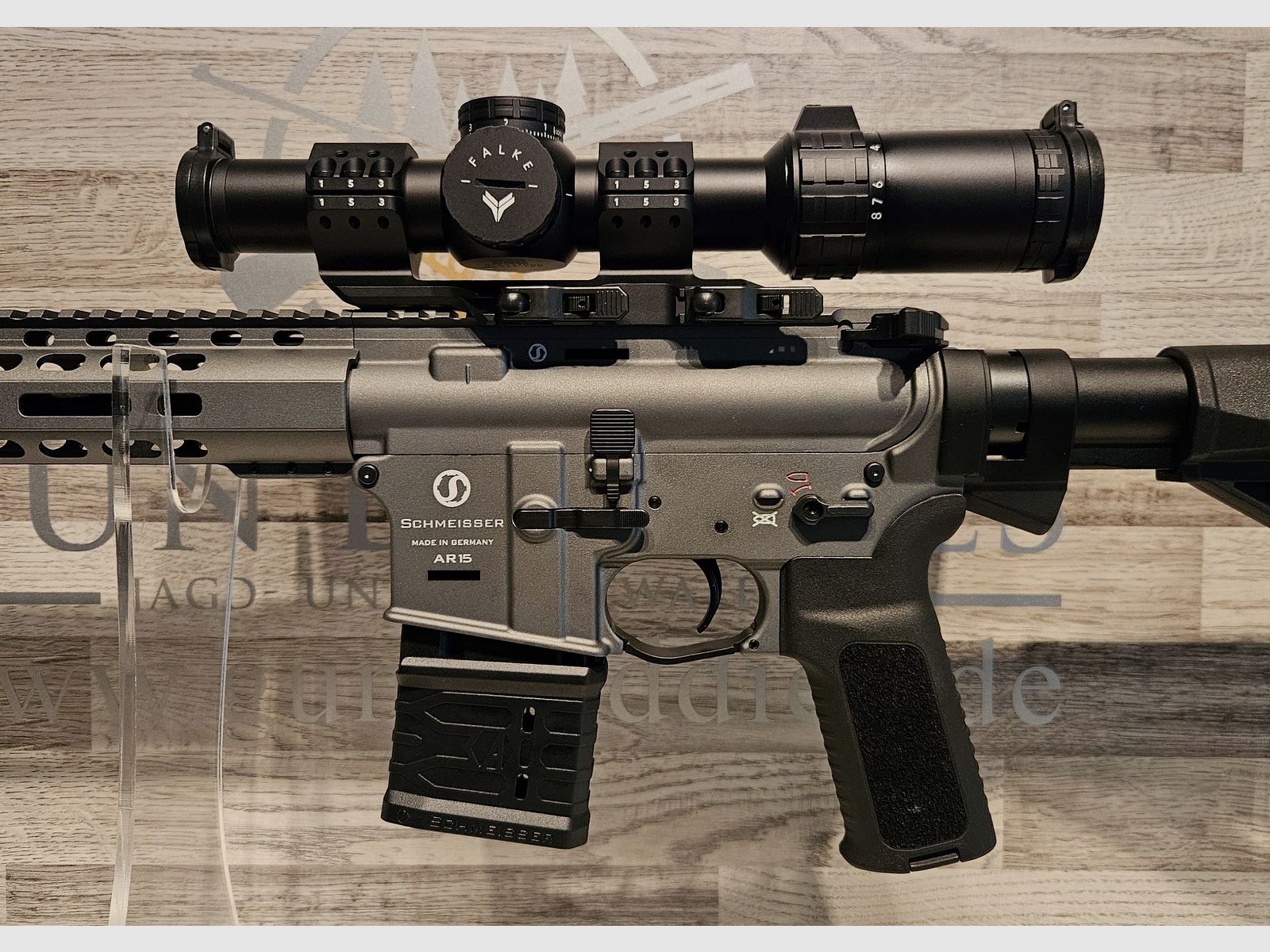 Schmeisser AR15 M5FL Grey 16,75" .223Rem montiert mit Falke 1-8x24 TAC - Neuware vom Fachhandel, Bild 6 von 6
