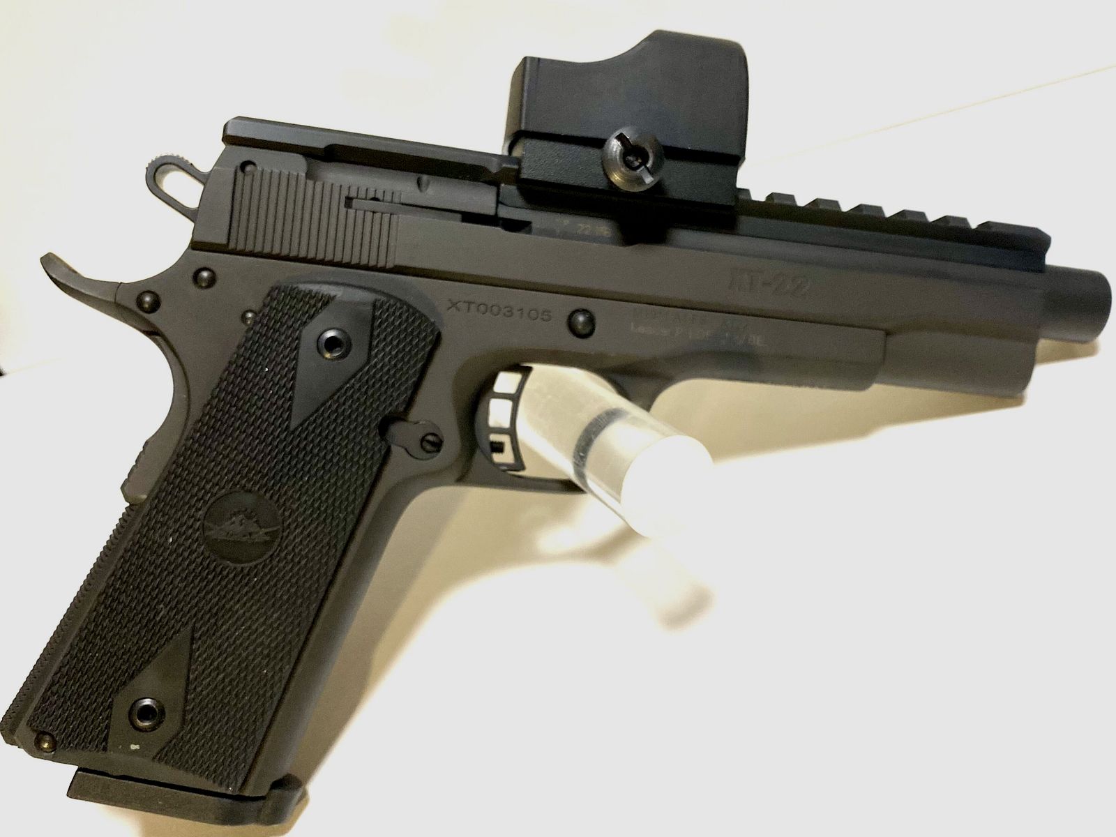 ARMSCOR - Rock Island Armory	 XT 22 FS Top Rail Ganzstahlwaffe mit Red Dot, Mündungsgewinde - Waffen Friedrichsnd