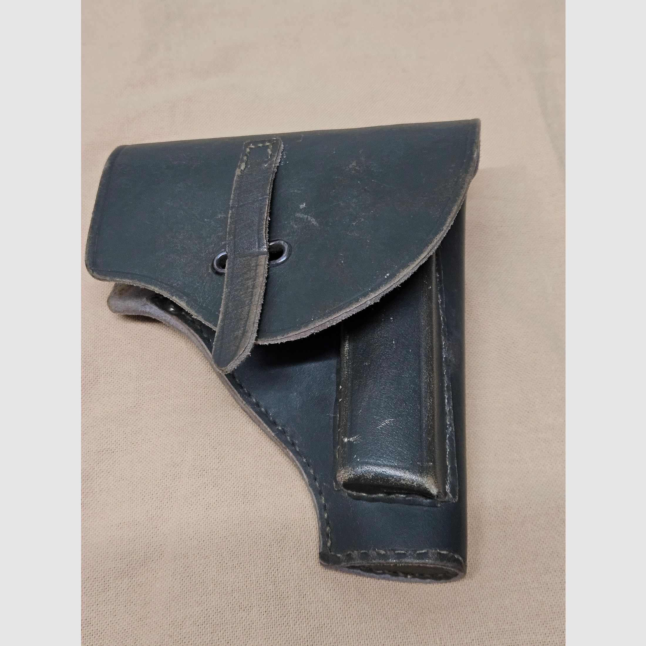 Graugrünes Pistolenholster Holster Beretta 34