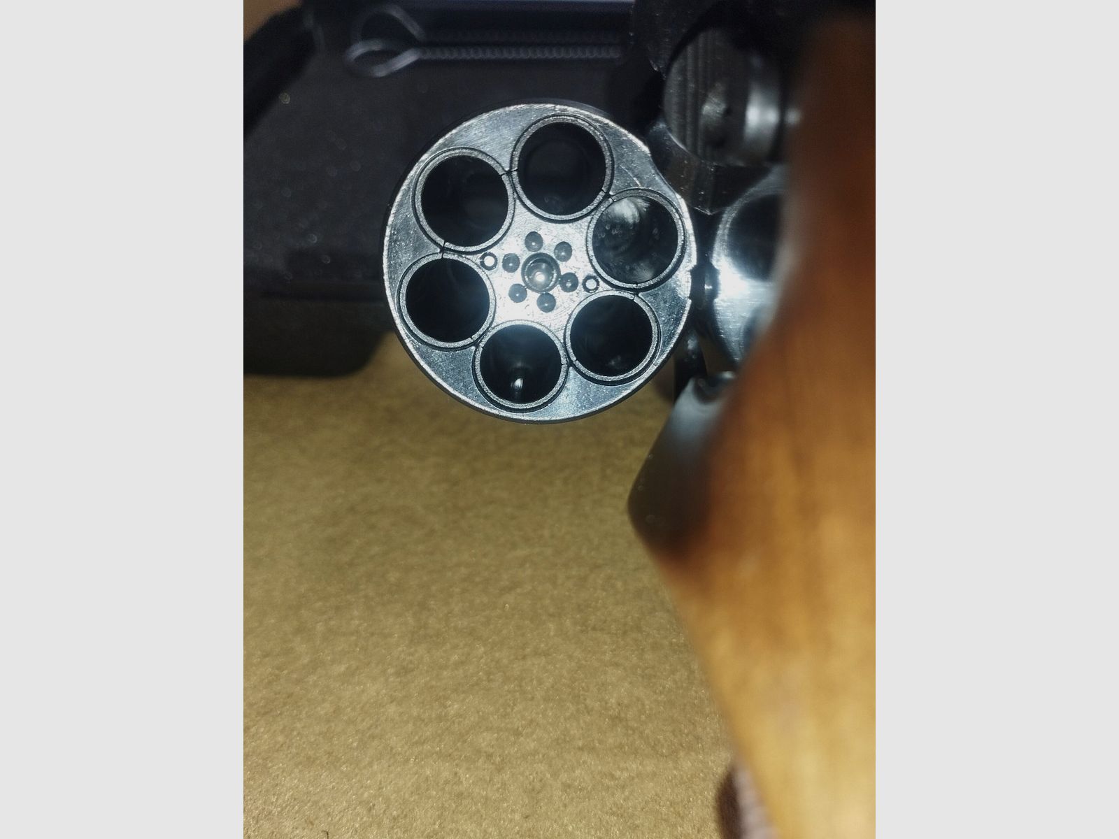 VENDUTA Revolver Alfa Proj mod. 3541 4” Sportivo cal 357 Mg., Bild 6 von 8