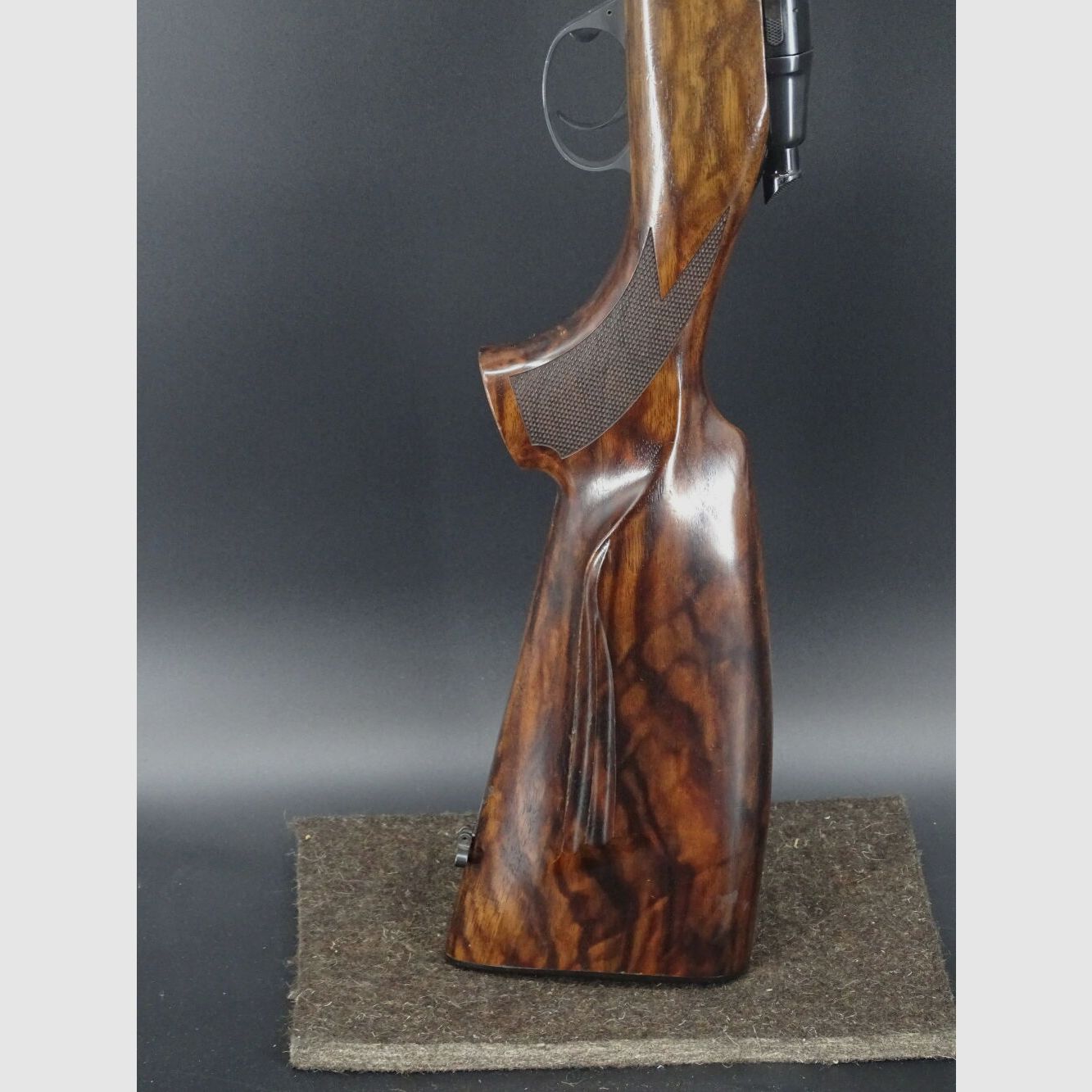 Antonio Zoli Taiga calibro .308 Win filettatura M15x1 manopola Taiga con bel calcio in legno