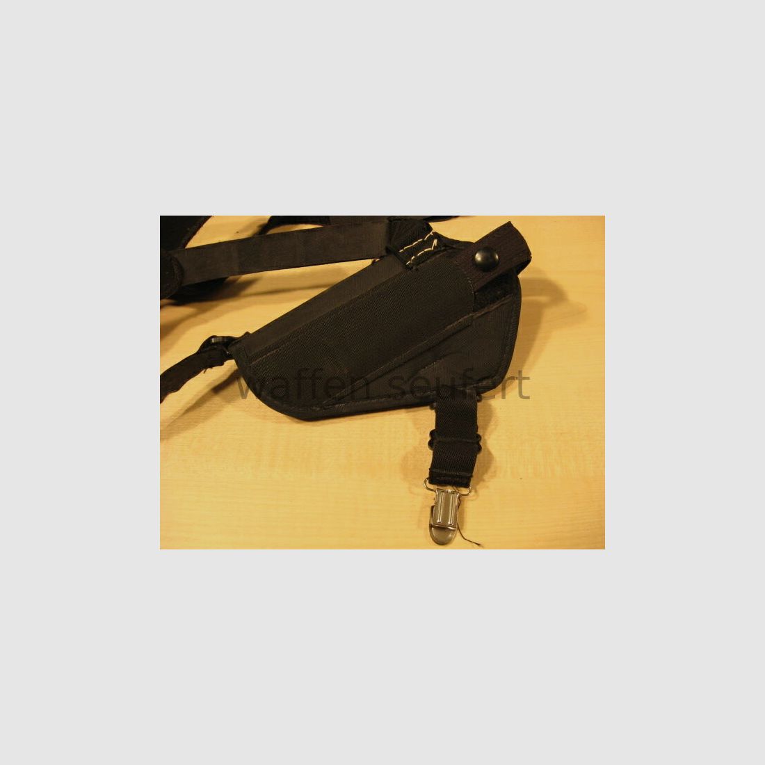Uncle Mikes Sidekick Nylon Schulterholster 4 Zoll Revolver