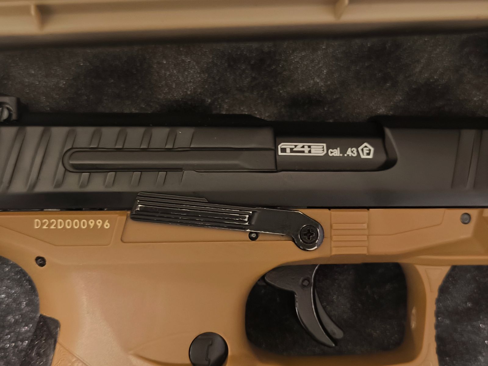 ⚠️ Attenzione amici MagFed, Walther PPQ M2 T4E Dark Earth Brown, calibro .43, sparato solo una volta un caricatore di prova & senza graffi & guarnizione assolutamente sigillata & una confezione da 5 cartucce Max Tactical Co2 ⚠️ Attenzione spedizione gratuita!!