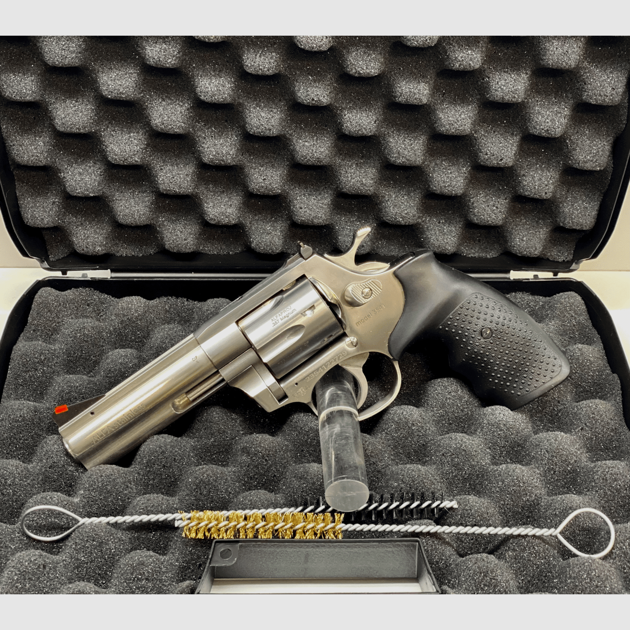 ALFA ProJ Steel stainless 3541 Revolver 4″ | .357 Mag.