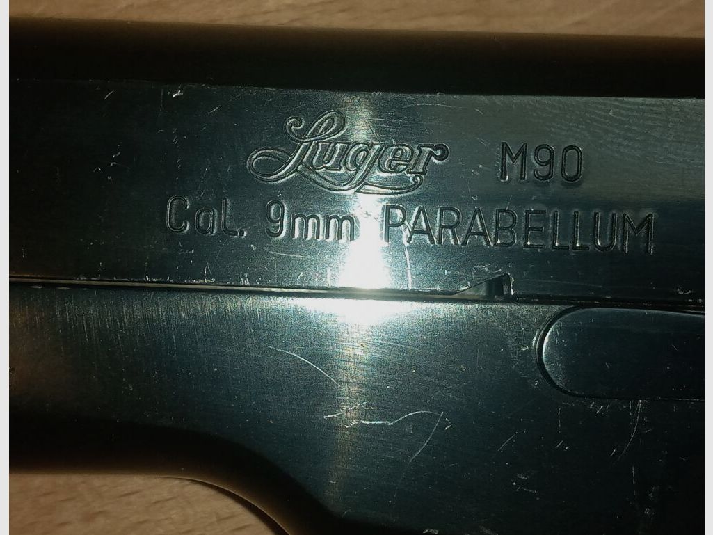 Luger ( FEG, Ungarn) M 90