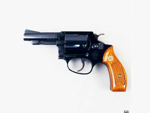 Revolver Smith & Wesson mod. 37 Airweight cal. 38 Spec ser. no. J670009