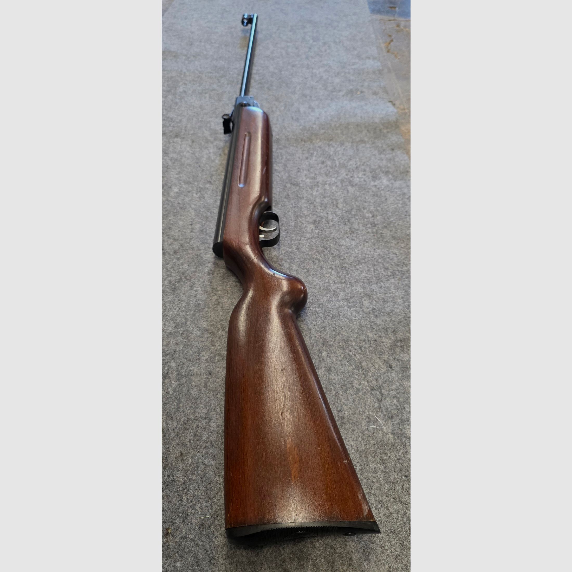 Weihrauch HW 35 z 1970 r. z oznaczeniem F, karabinek łamany, wiatrówka kaliber 4,5 mm HW35