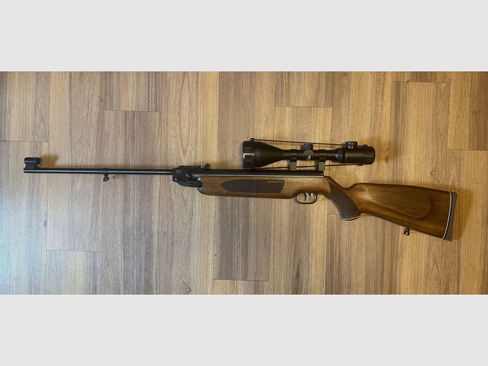 Weihrauch HW 35 E – Nussbaumschaft – Neu – inkl. Umarex Zielfernrohr & Tasche