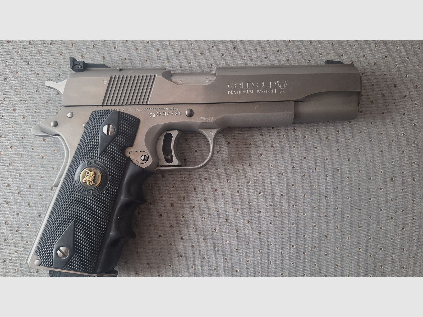 Colt 1911 Gold Cup zu verkaufen, 45 ACP